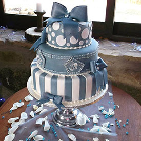 Denim and Diamonds Wedding - Cake